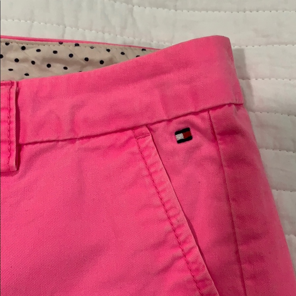 Tommy Hilfiger shorts - Picture 2 of 4